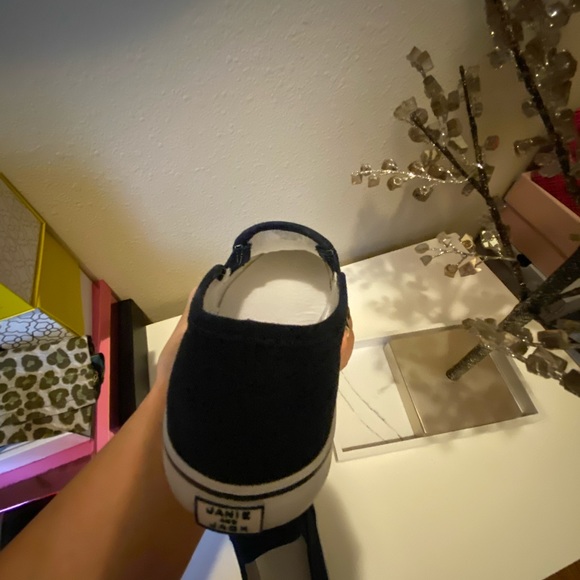 Janie and Jack shoes, size 2k. - Picture 9 of 10